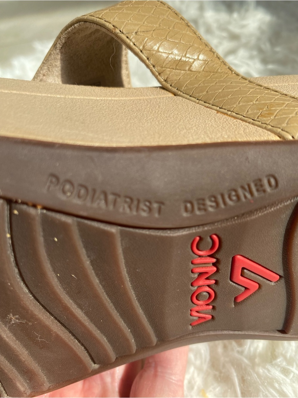 Vionic Ellie Adjustable Sandals Tan Snakesskin Embossed Comfort Slides Women’s 8 - Picture 5 of 9